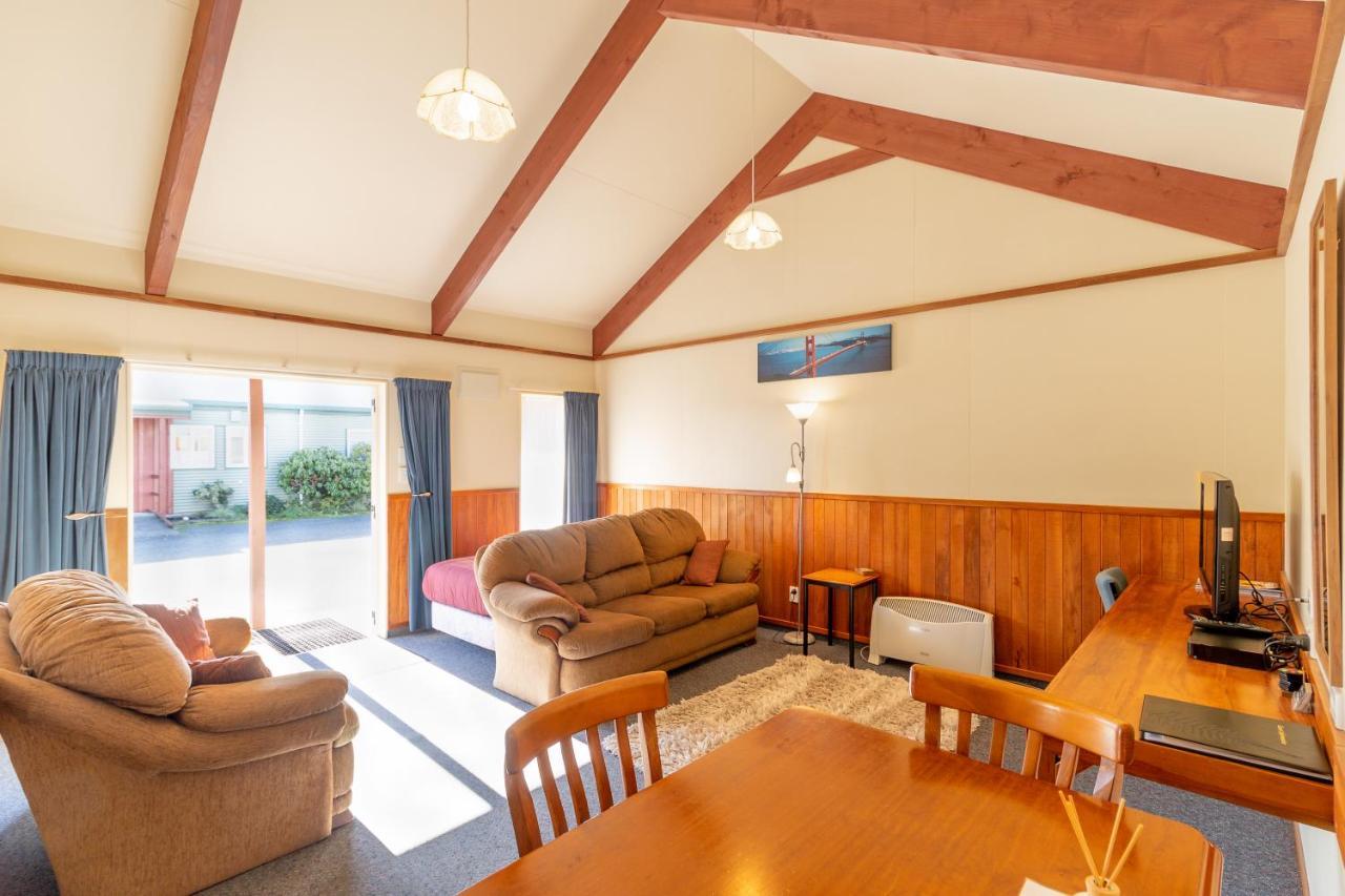Anatoki Lodge Motel Takaka Buitenkant foto