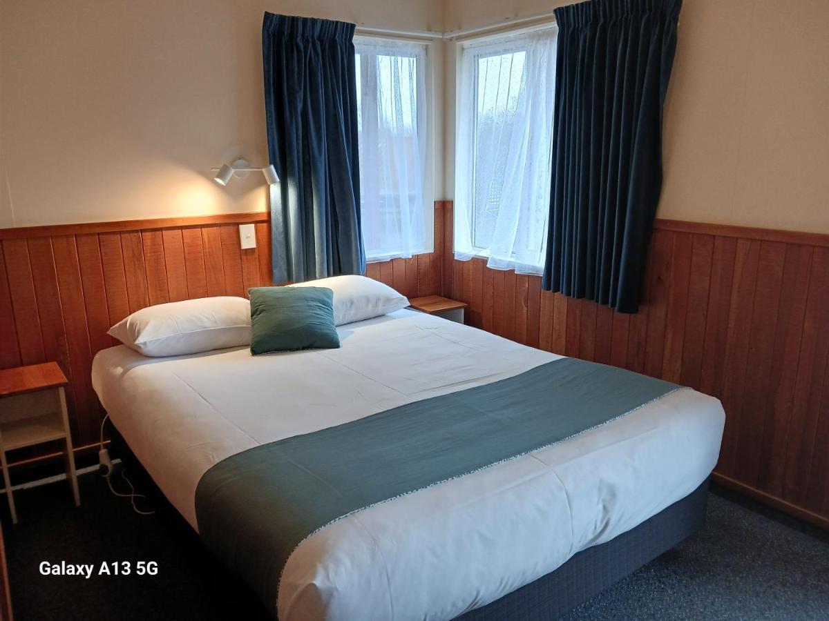 Anatoki Lodge Motel Takaka Buitenkant foto