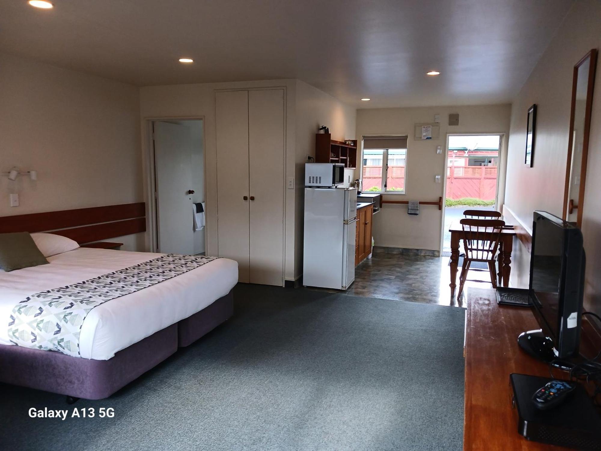 Anatoki Lodge Motel Takaka Buitenkant foto